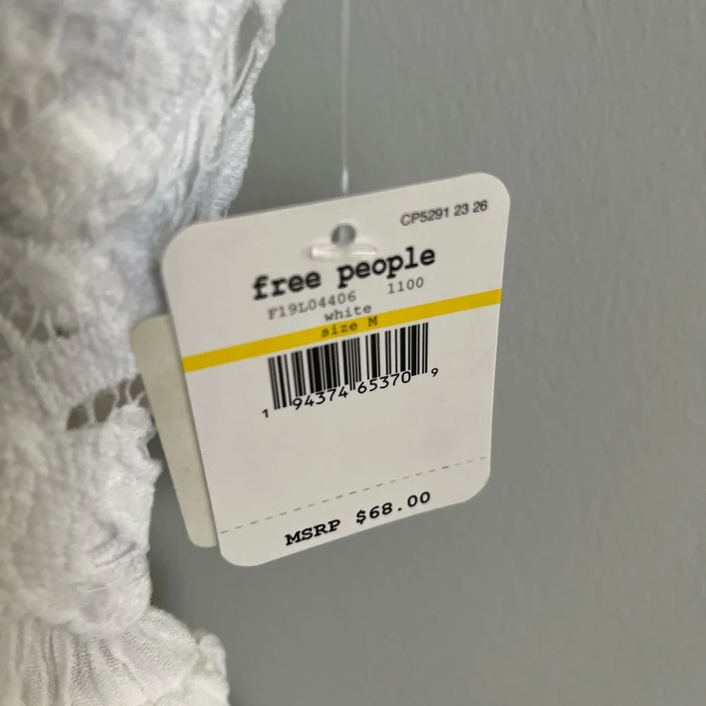 🌟LAST ONE! FREE PEOPLE ADELLA CAMI TANK-White Color-Size Medium - Picture 16 of 16